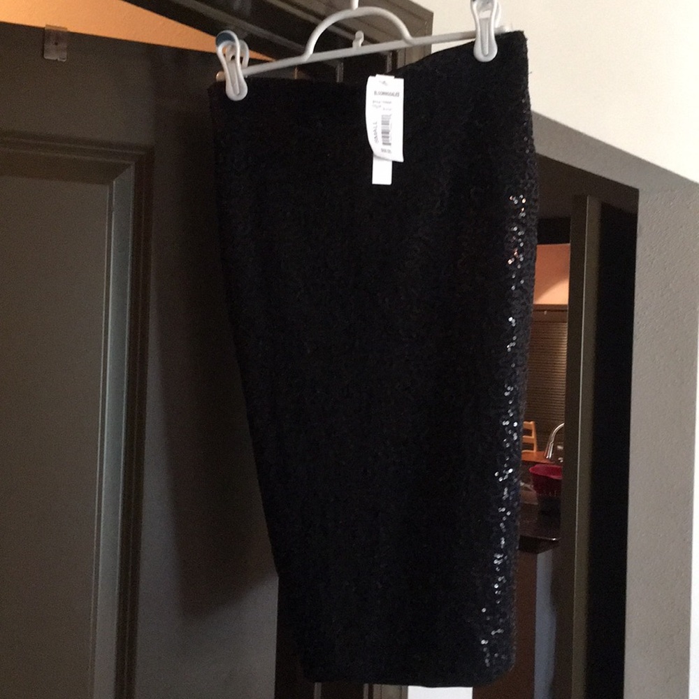 Black sequin pencil skirt